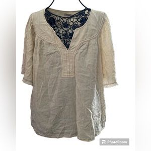 Ana cream color cotton top. Size med. V-neck